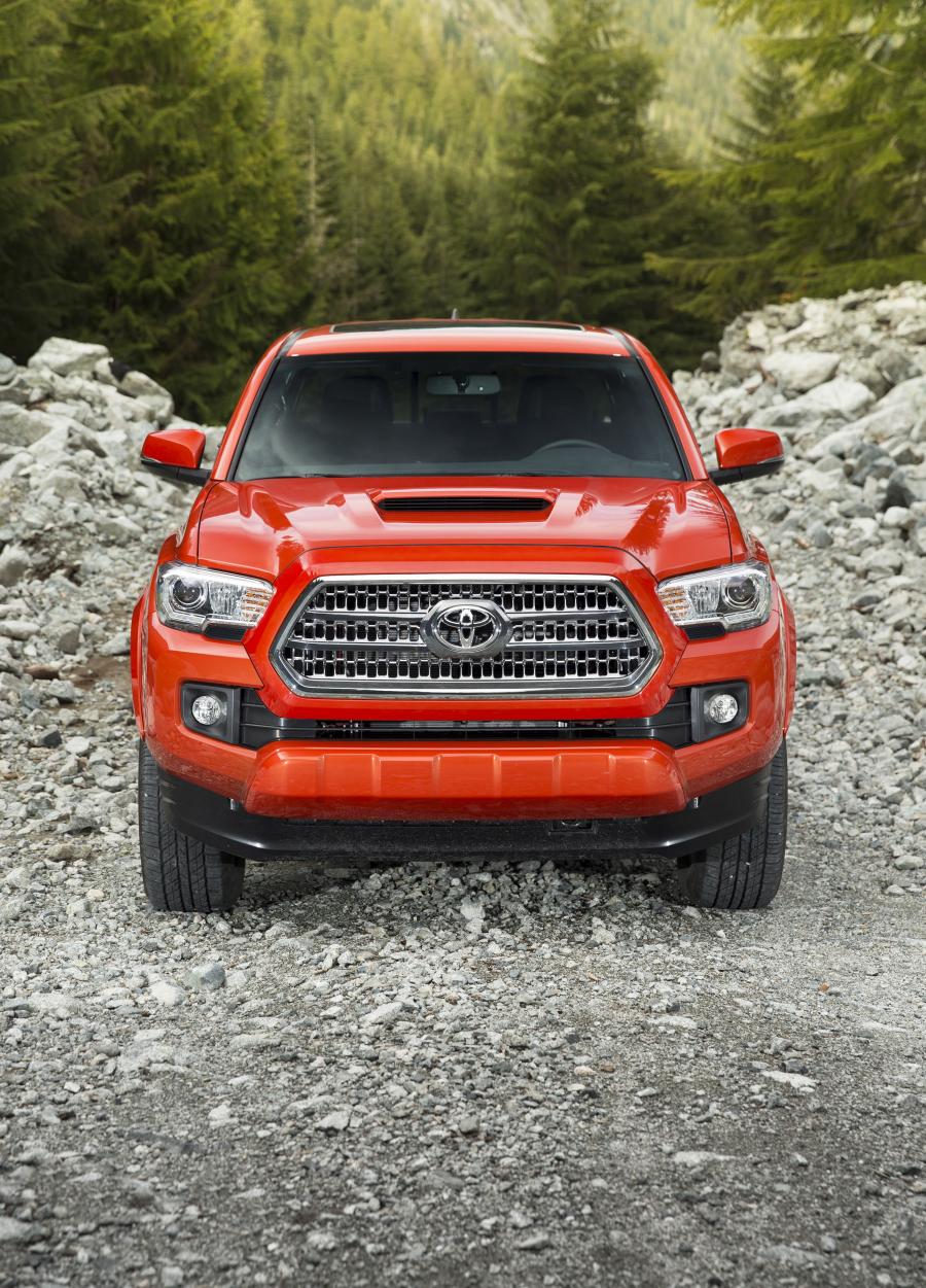  Toyota Tacoma TRD Sport Double Cab 2015 года  (NA) (фото 5 из 40)